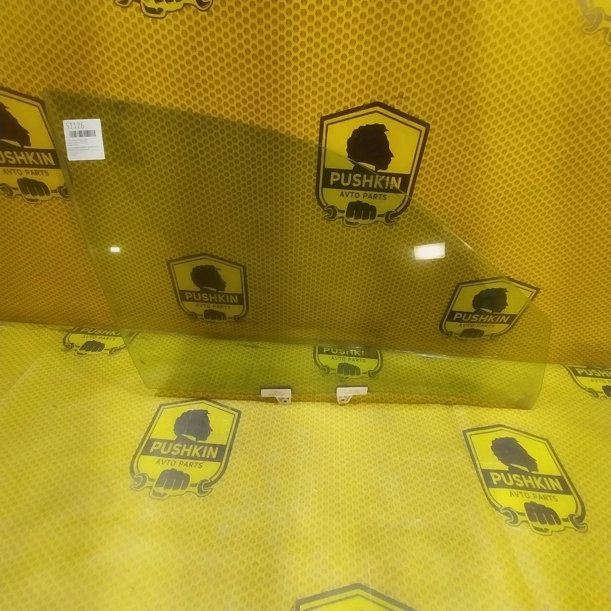 Стекло двери Nissan Maxima 2004 803003Y563 CA33, переднее правое