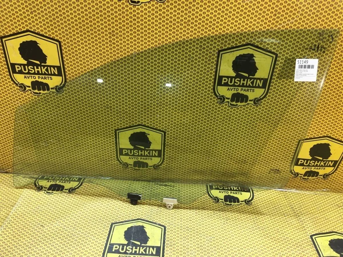 Стекло двери Nissan Tiida 2008 80301EL000 C11 HR, переднее левое