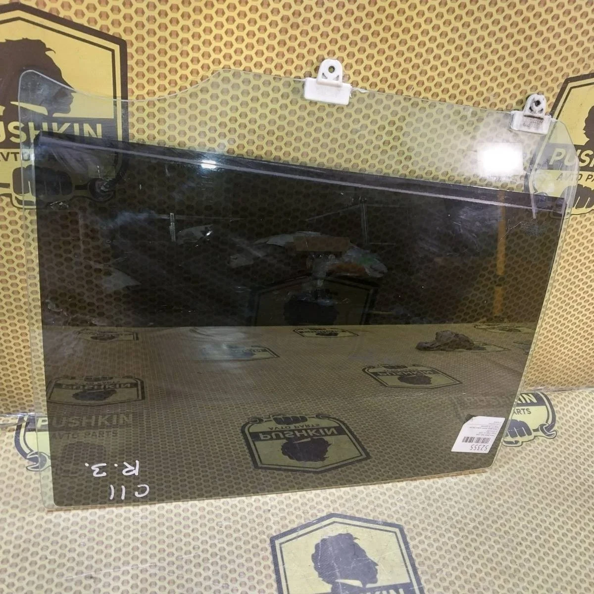 Стекло двери Nissan Tiida 2009 82300EL000 C11, заднее правое