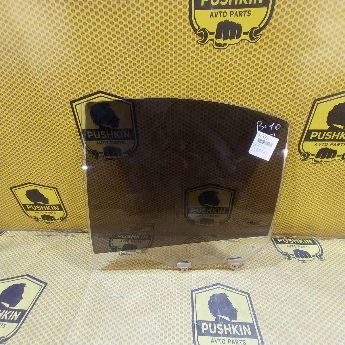 Стекло двери Nissan Almera Classic 2008 8230195F0A B10, заднее левое