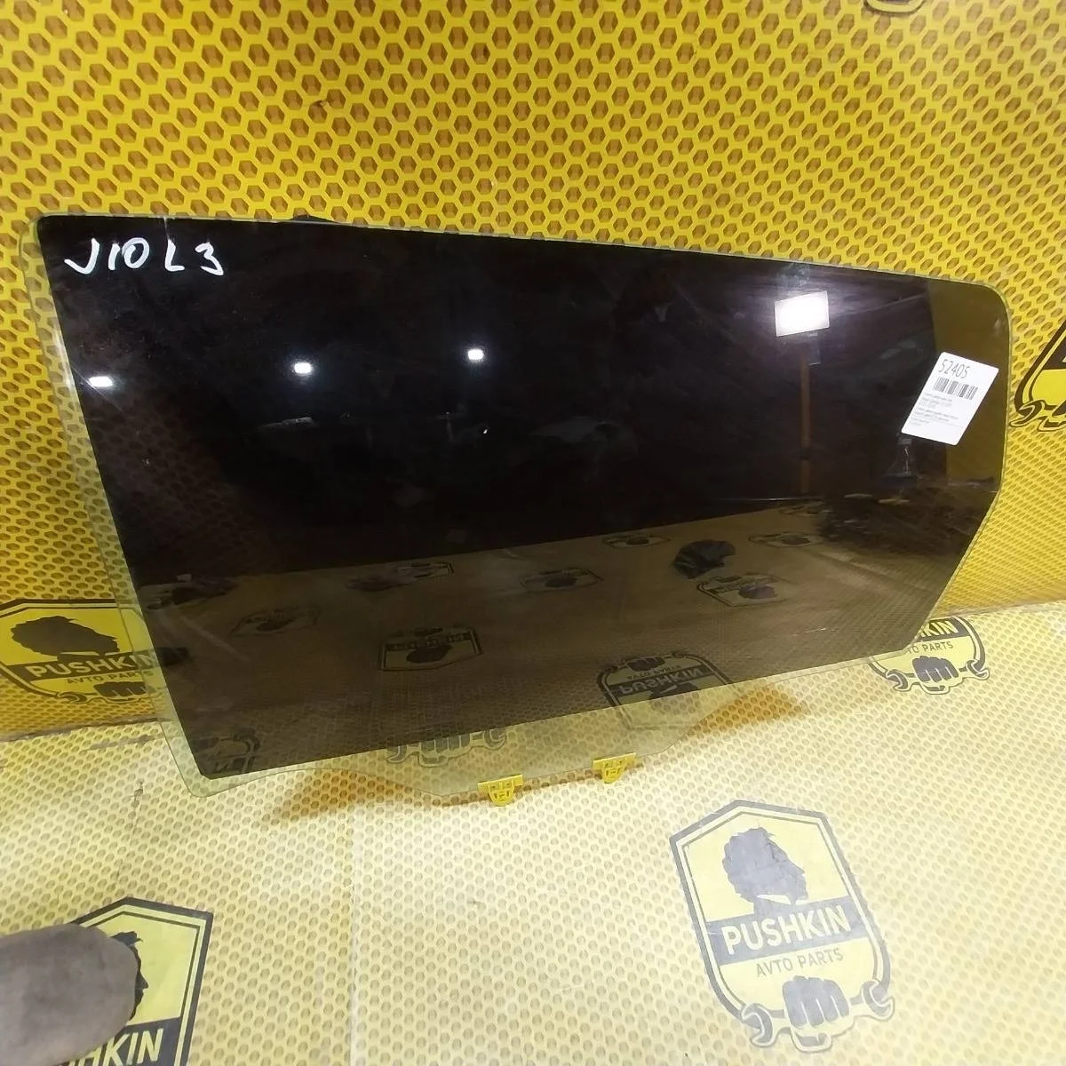 Стекло двери Nissan Qashqai 2009 82301JD000 J10, заднее левое