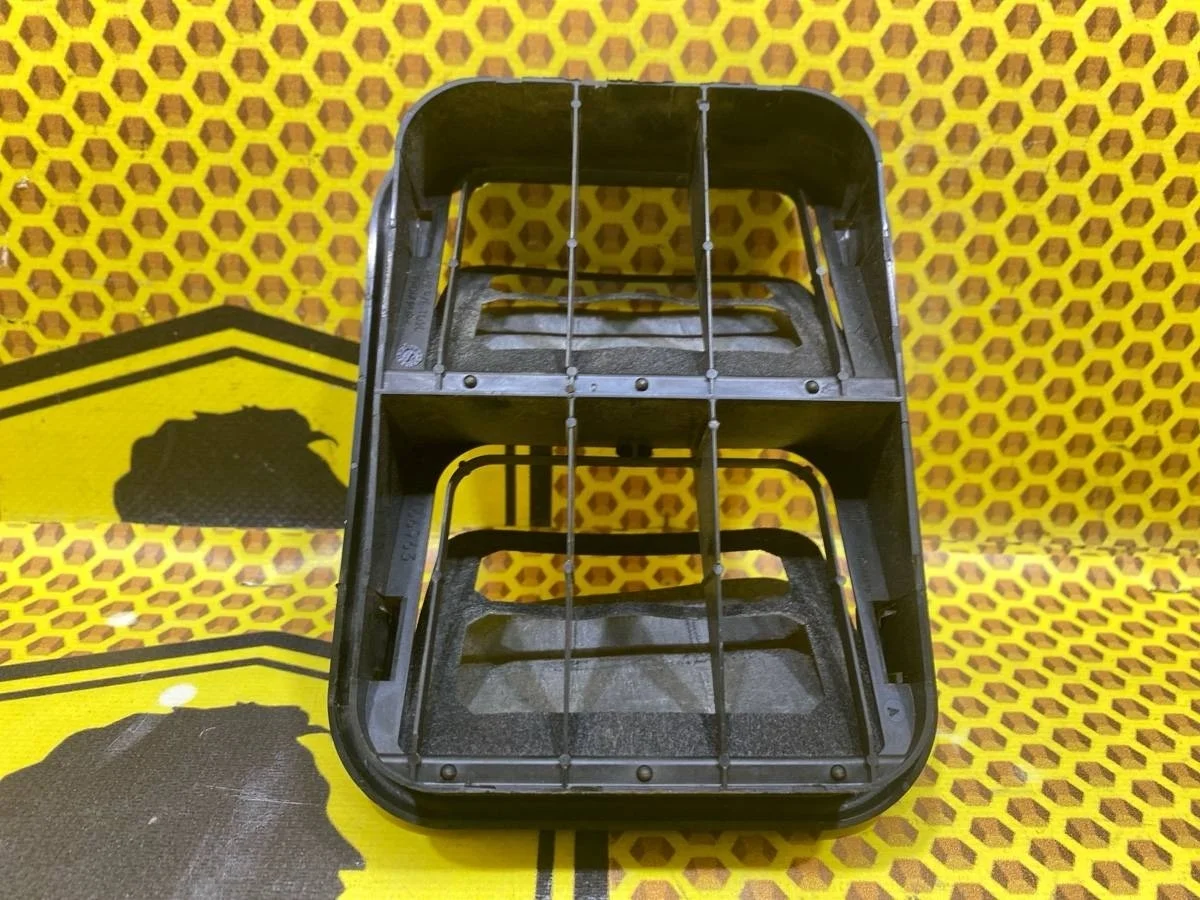 Клапан вентиляции кузова Nissan Qashqai 2014 76804JD00A J11 HRA2DDT