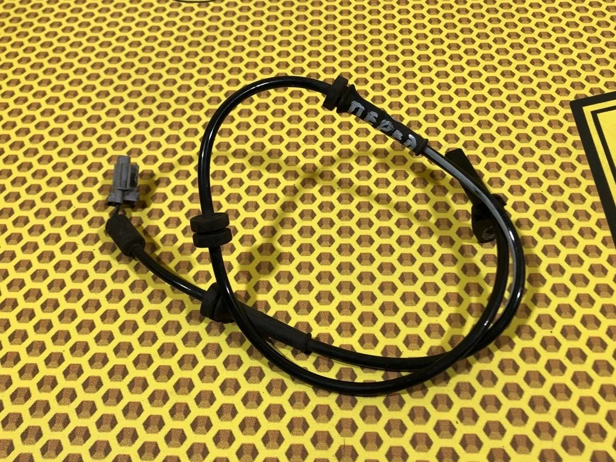 Датчик АБС Nissan Qashqai 47910JD000 J10, передний