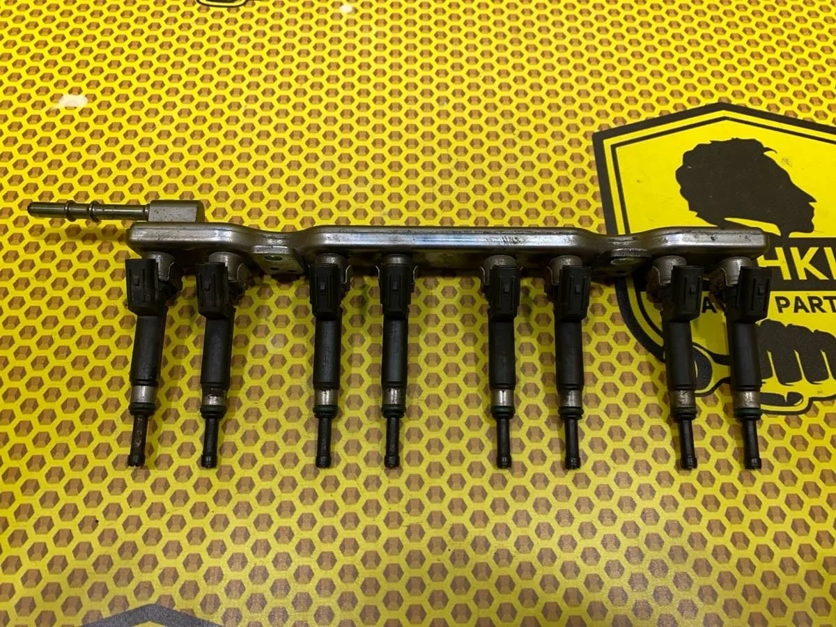 Рейка топливная Nissan Qashqai 17520EE30B J10