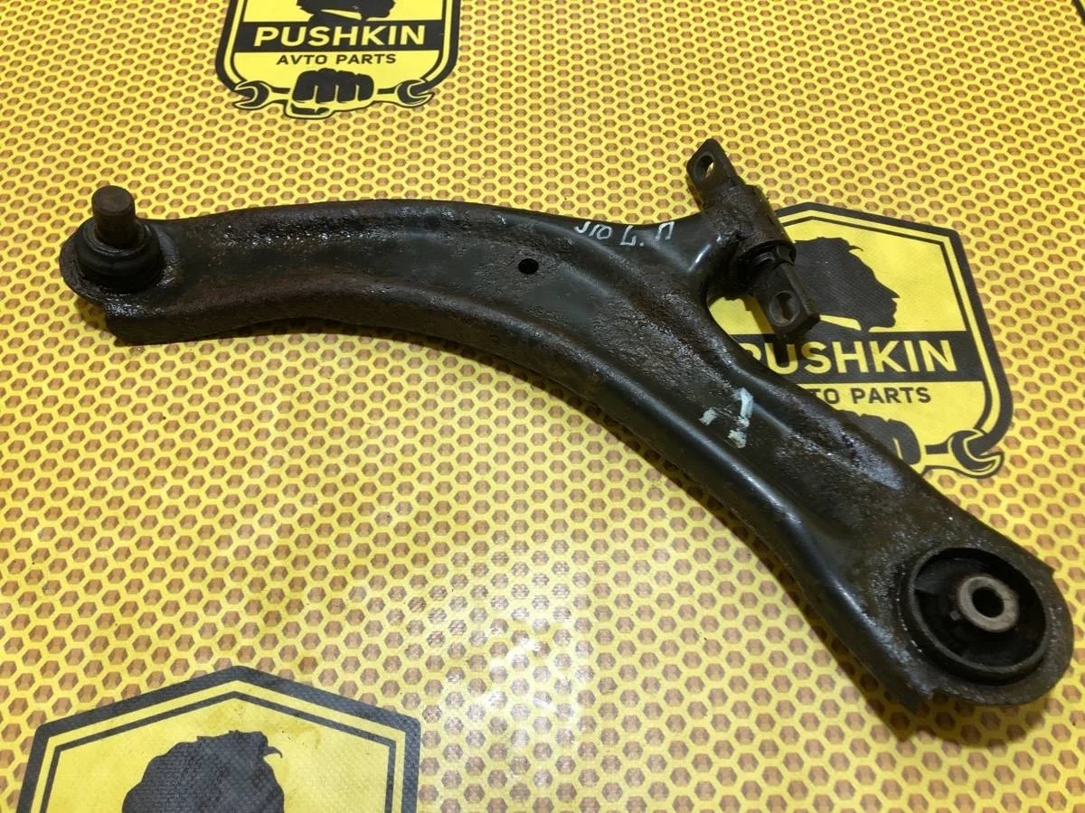 Рычаг нижний Nissan QASHQAI 54501BB00A J10, передний левый
