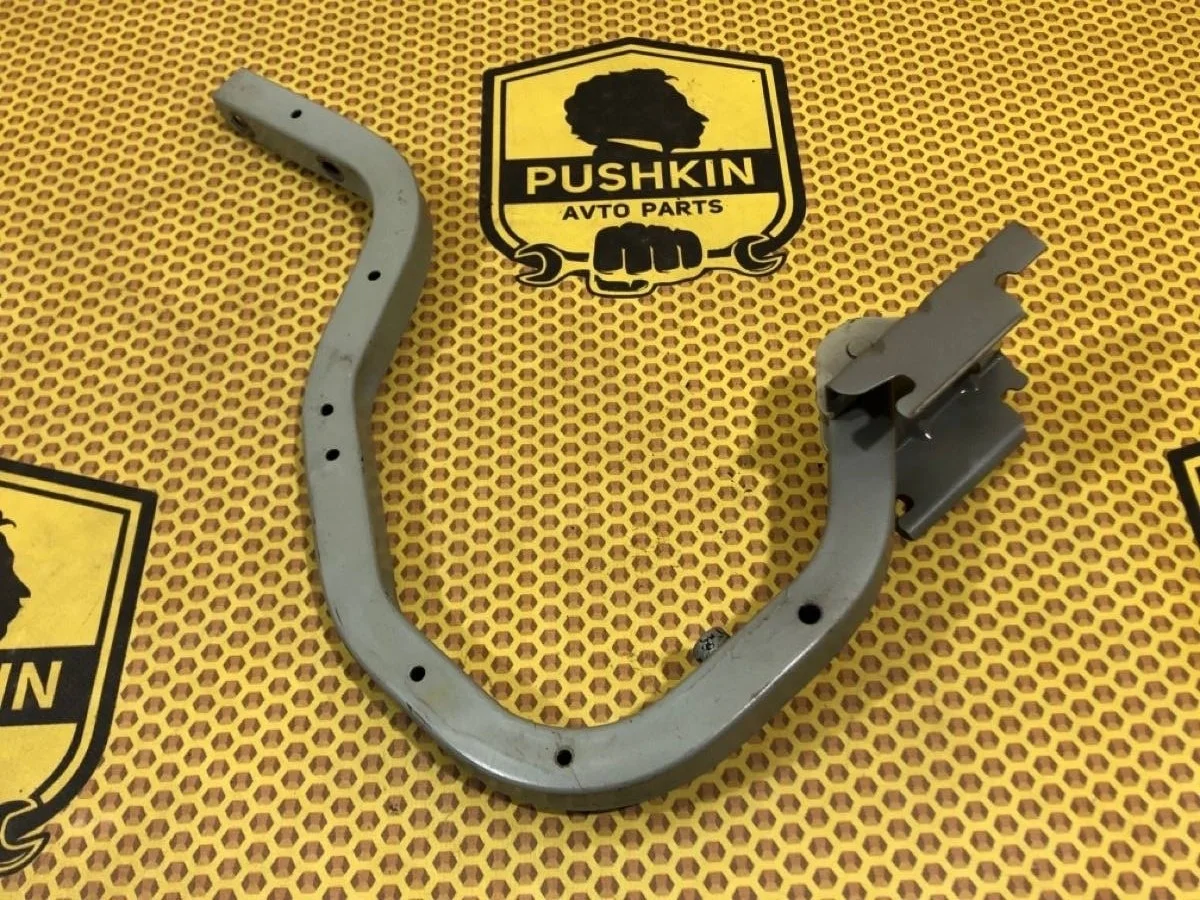 Петля багажника Nissan Almera 2006 8440095F0A B10 QG16DE