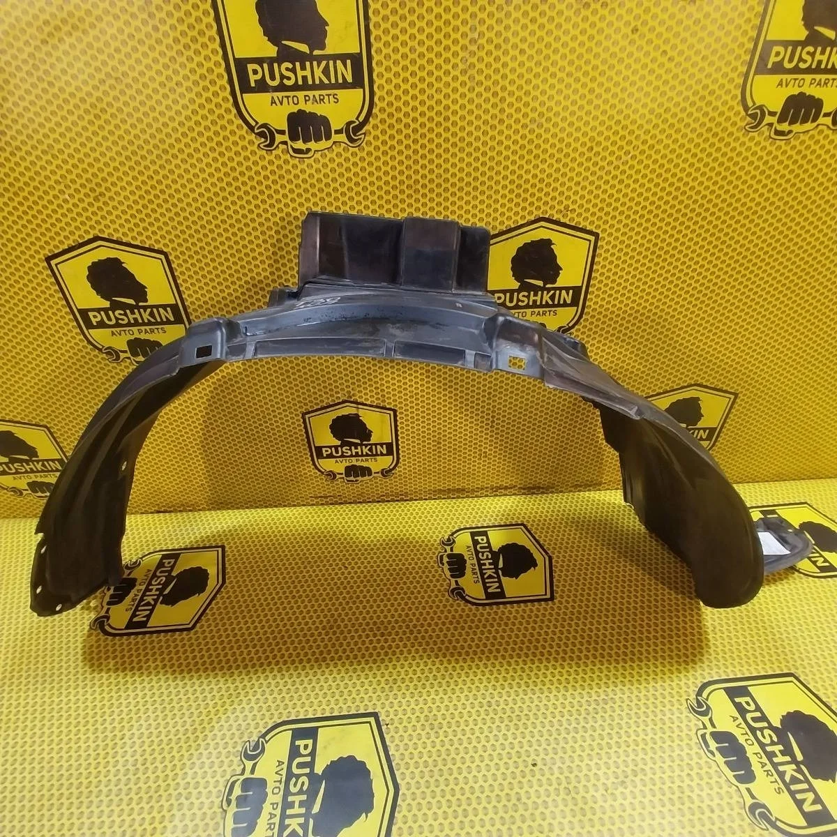 Подкрылок Nissan Xtrail 2005 63840EQ000 T30, передний правый