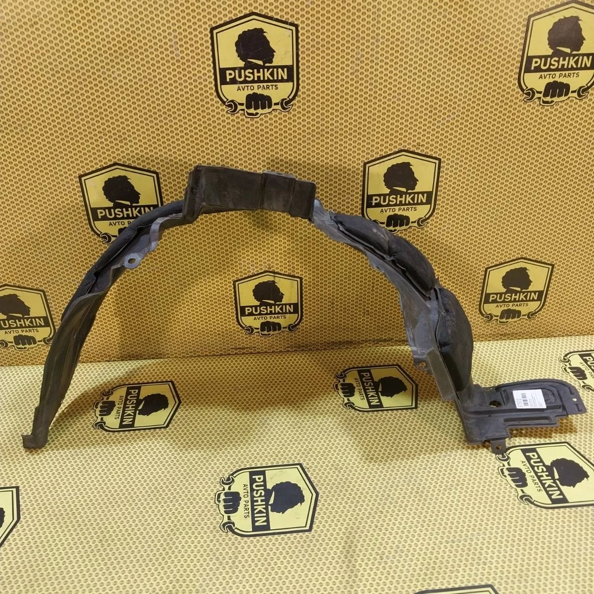 Подкрылок Nissan Xtrail 2005 63841EQ000 T30, передний левый