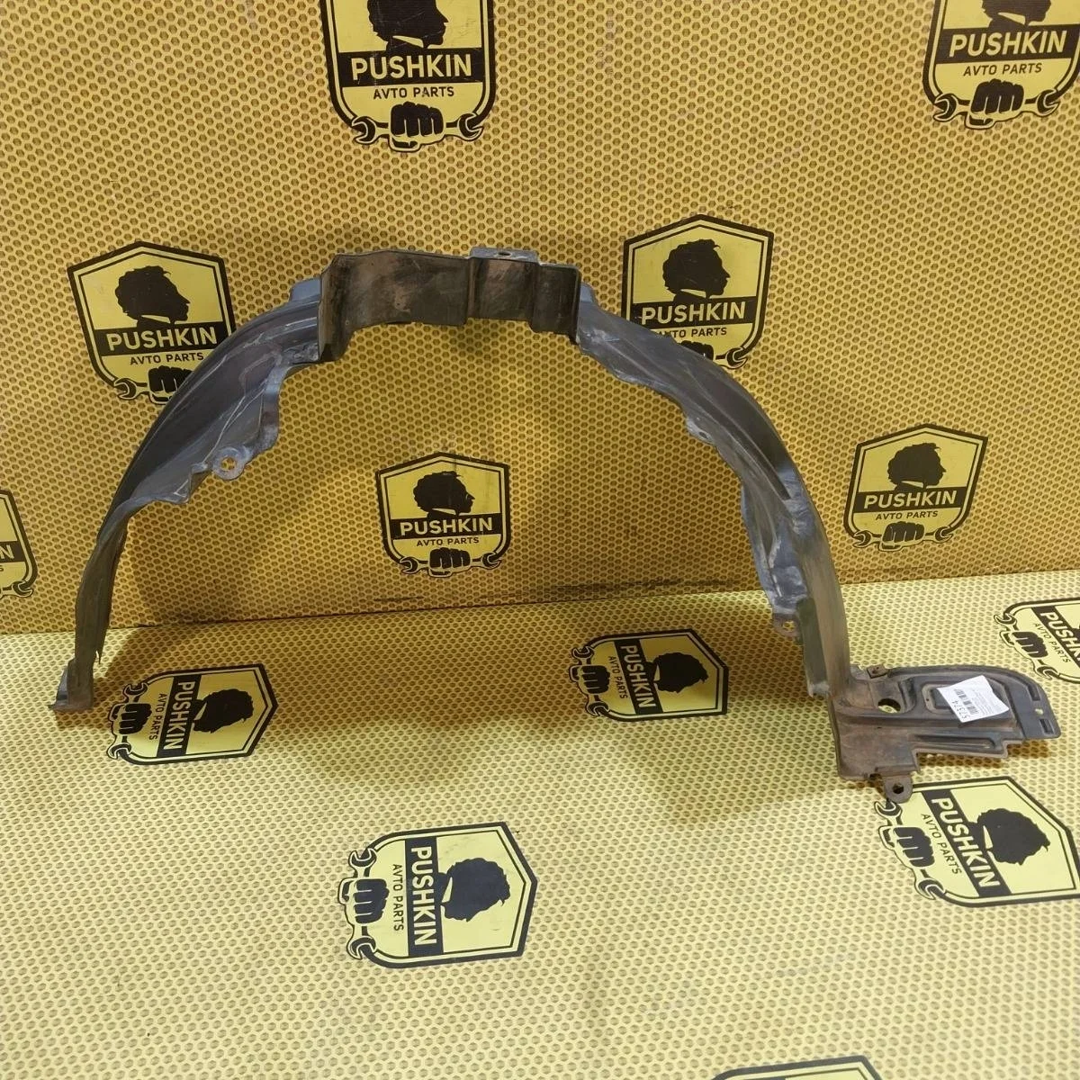 Подкрылок Nissan Xtrail 2005 63841EQ000 T30, передний левый