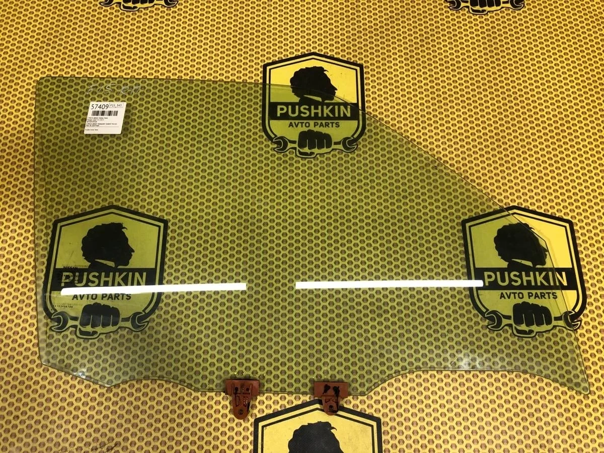 Стекло двери Nissan Juke 2013 803001KK0A F15, переднее правое