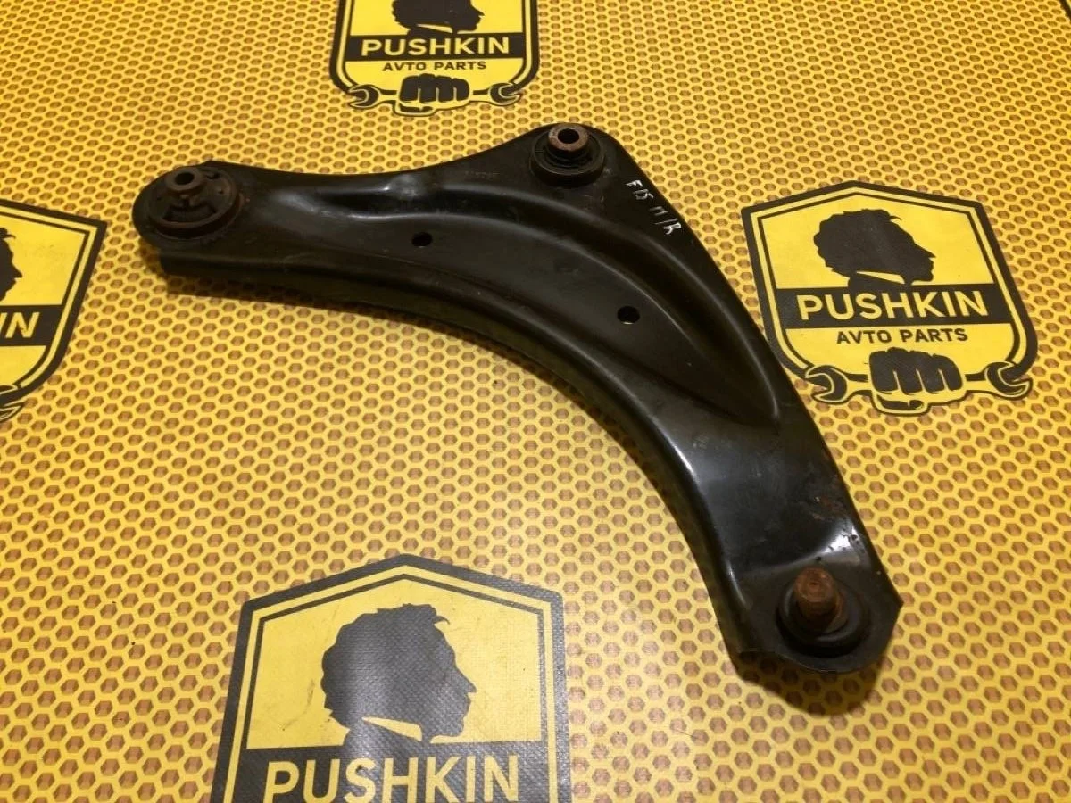 Рычаг нижний Nissan Juke 2013 545001KK0A F15 HR16DE, передний правый