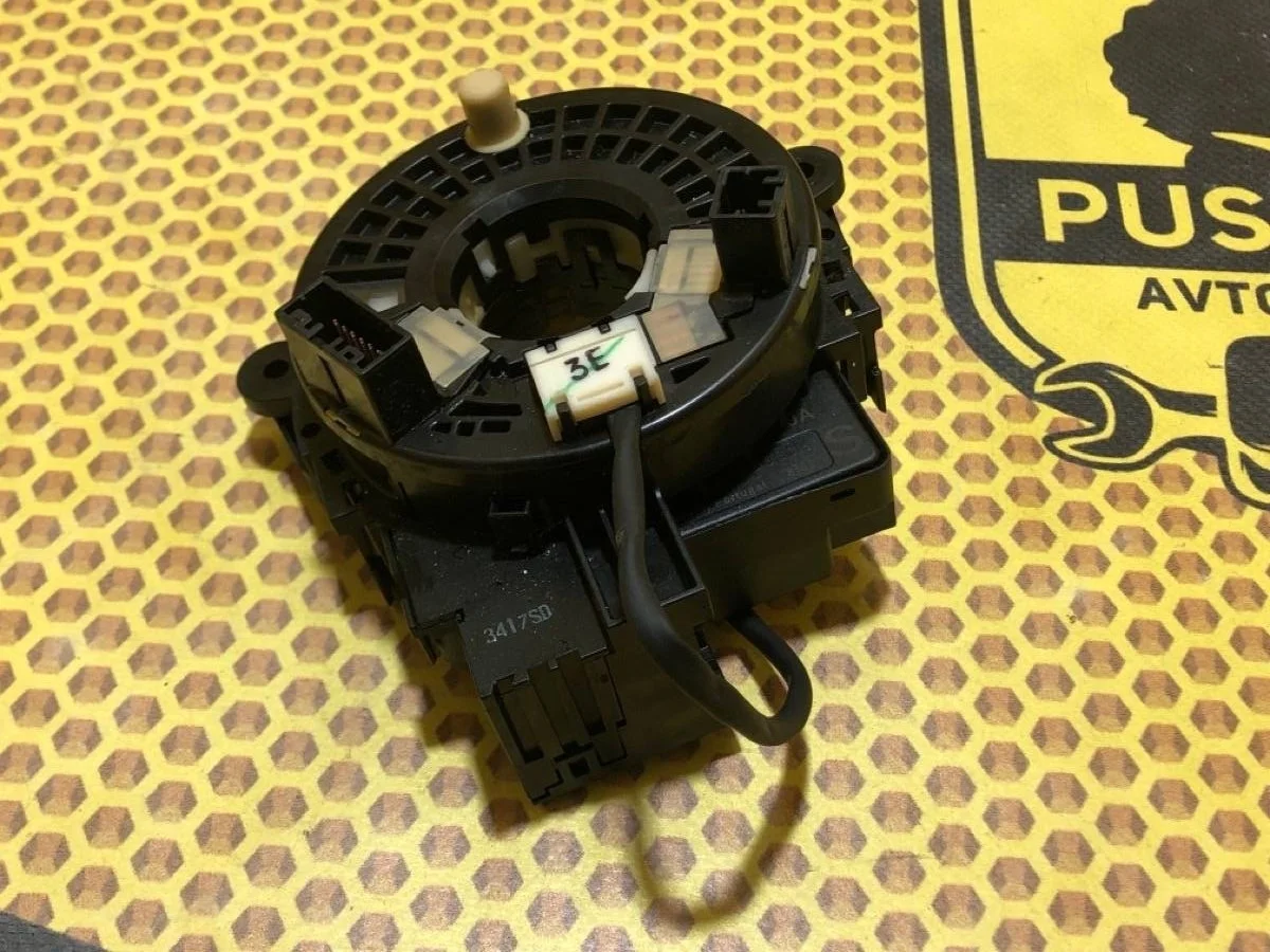 Шлейф подрулевой Nissan Juke 2013 B55541KA9A F15 HR16DE