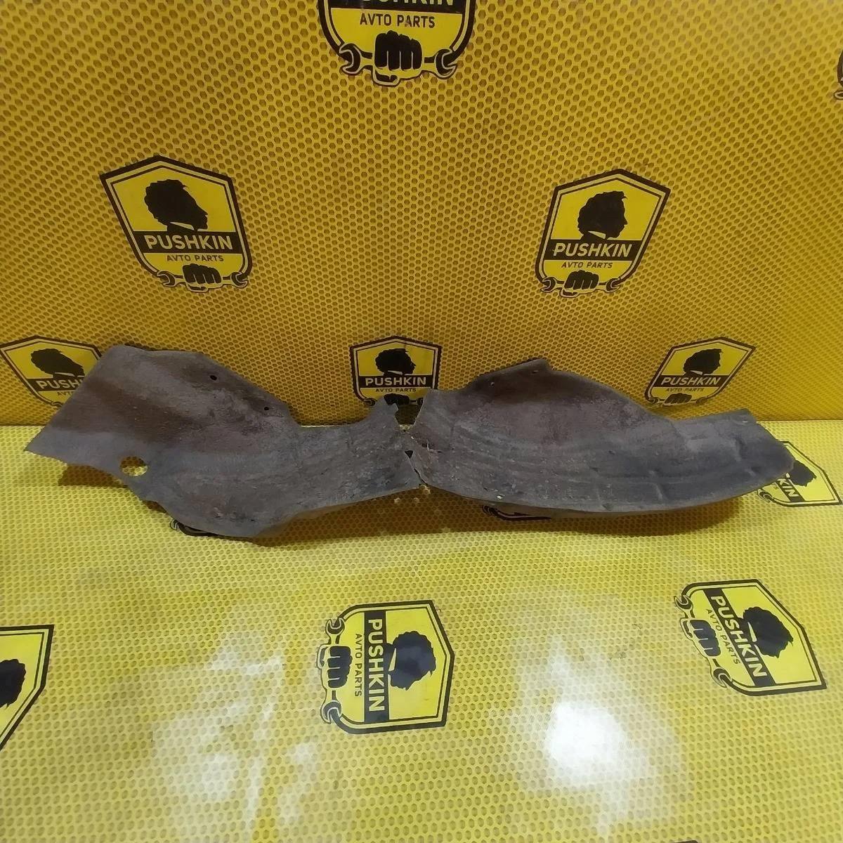 Подкрылок Mazda 3 2011 BBP3561J1C BL, задний левый