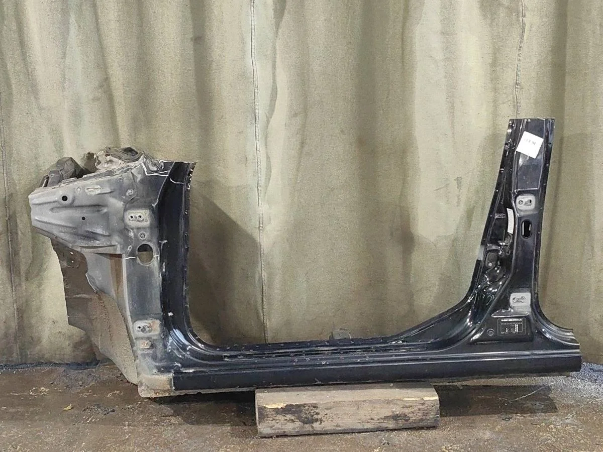 Часть кузова четверть Nissan Almera 2007 7601195F0B B10 QG16, передний левый