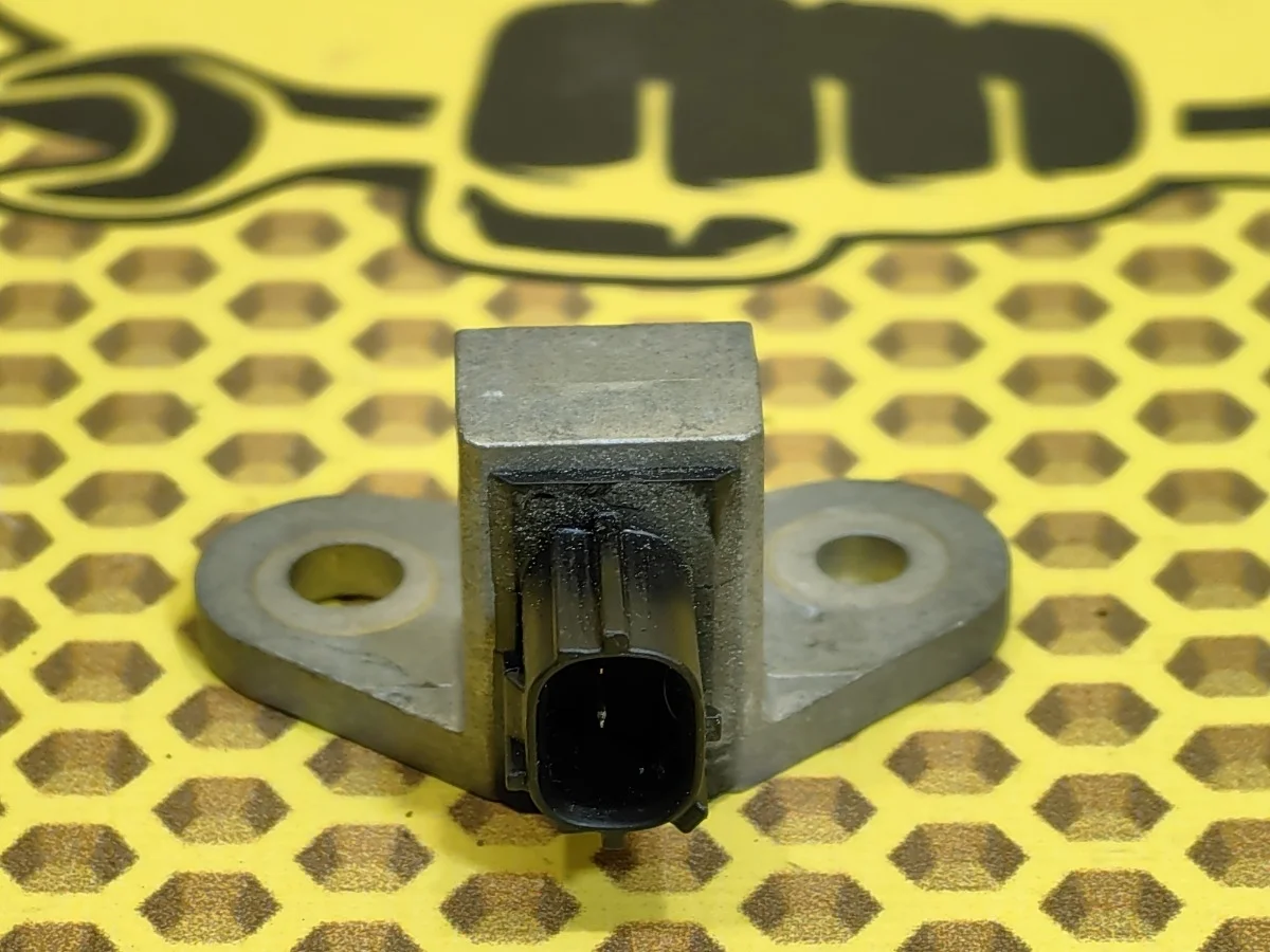 Датчик удара AIRBAG SRS Nissan QASHQAI 2011 985811GZ0A J10 MR20DE