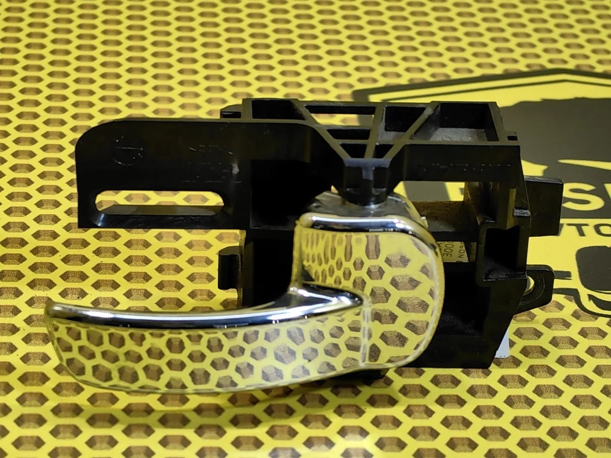 Ручка двери внутренняя Nissan QASHQAI 2011 80670JD00E J10 MR20DE, задняя правая