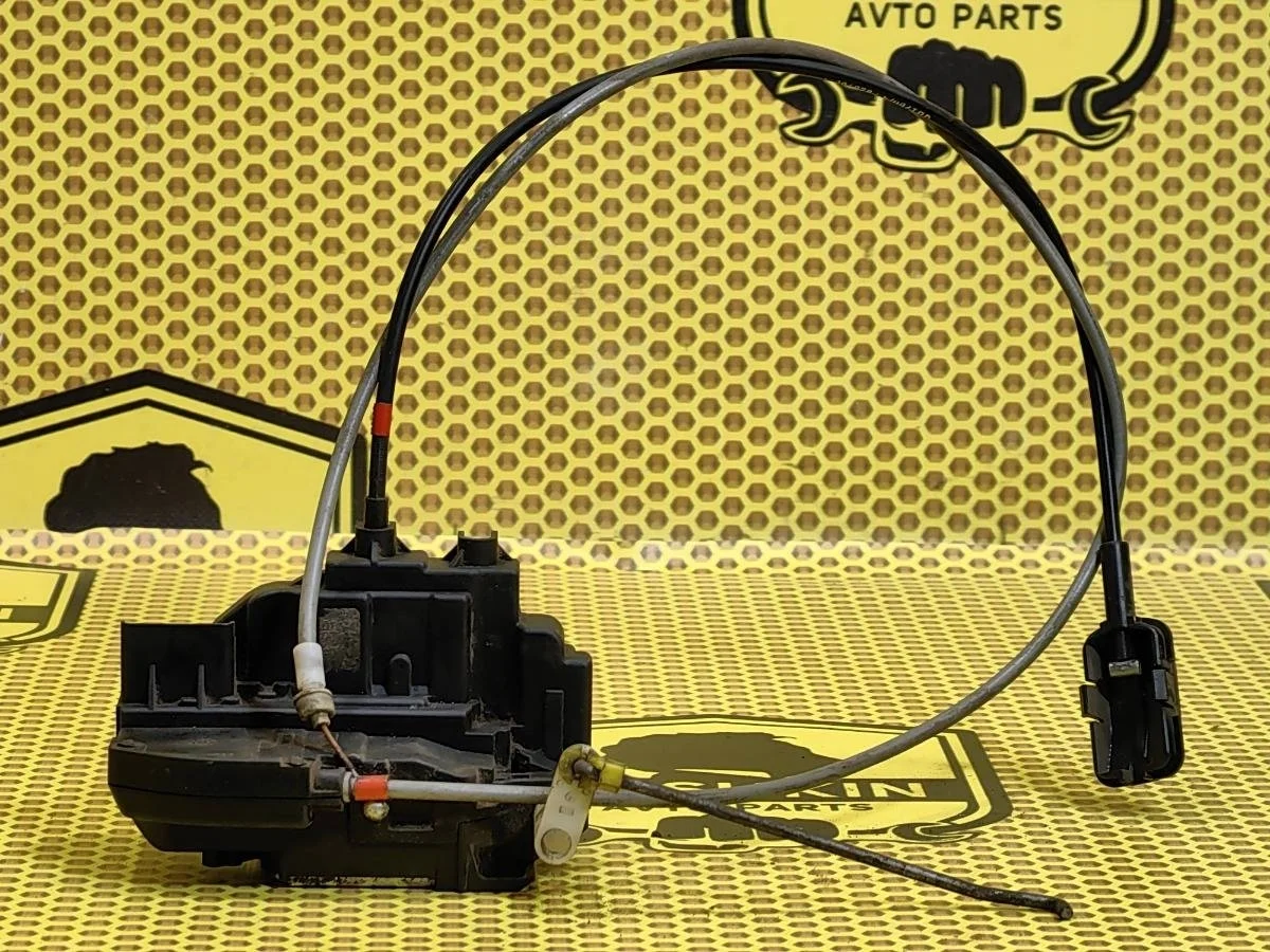 Замок двери Nissan Note 2009 805019U10B E11 CR14DE, передний левый