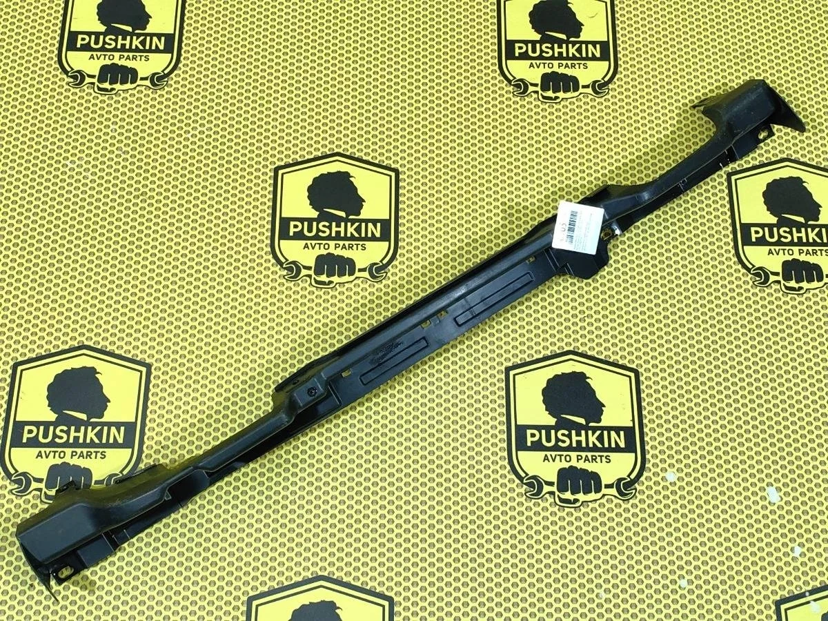 Кронштейн бампера центральный Nissan Note 2009 791229U00A E11 CR14DE, задний