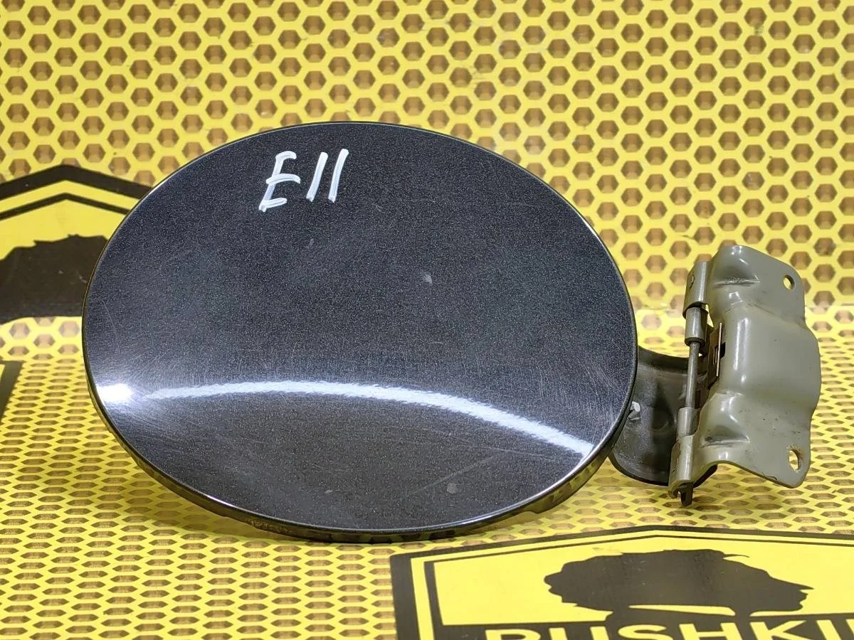 Лючок топливного бака Nissan Note 2009 788309U01A E11 CR14DE