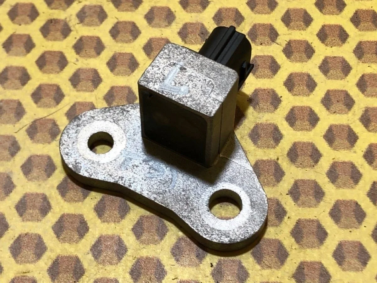 Датчик удара AIRBAG SRS Nissan X-TRAIL 2008 98830EG025 T31 QR25DE