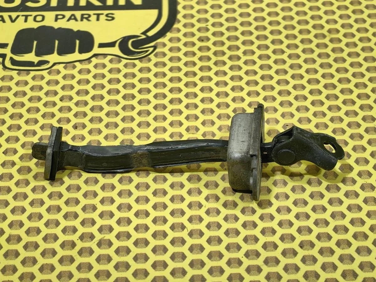 Ограничитель двери Nissan X-TRAIL 2008 80430JG000 T31 QR25DE, передний правый