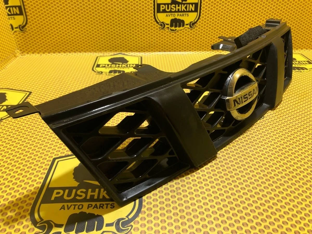Решетка радиатора Nissan X-TRAIL 2008 62310JG60A T31 QR25DE