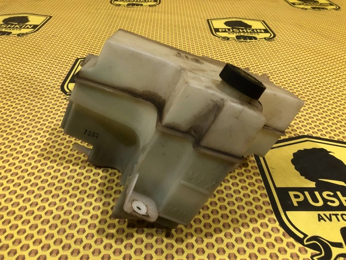 Бачок расширительный Nissan Murano 2006 21710CA000 Z50 VQ35DE