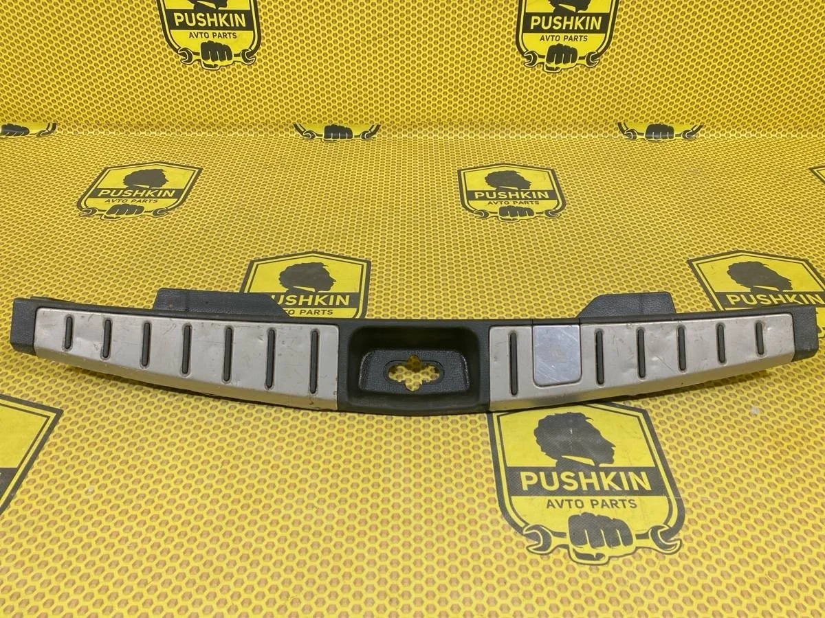 Накладка замка багажника Nissan Murano 2006 84992CC40C Z50 VQ35DE, задняя