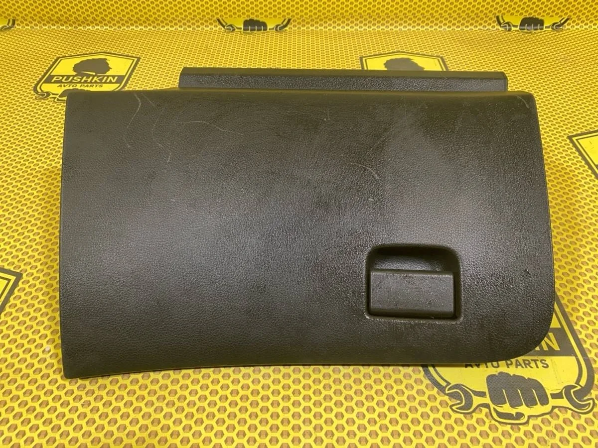 Бардачок Nissan Qashqai 2014 685204EH0A J11 MR20DD