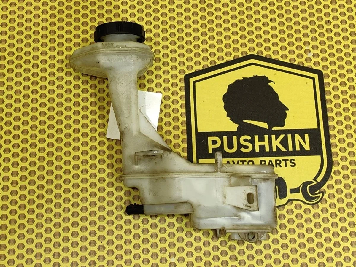 Бачок ГТЦ Nissan Qashqai 2014 460914EH1A J11 MR20DD