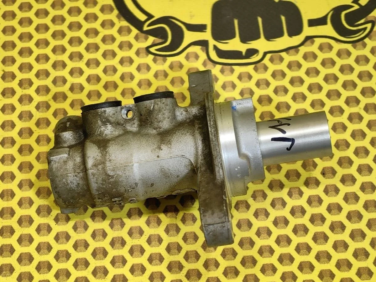 Главный тормозной цилиндр Nissan Qashqai 2014 460104EH1A J11 MR20DD