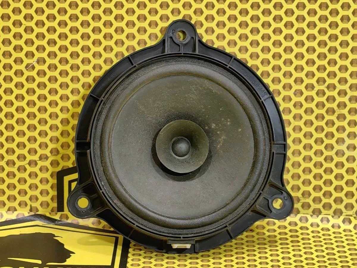 Динамик колонка Nissan Qashqai 2014 281563SG0A J11 MR20DD