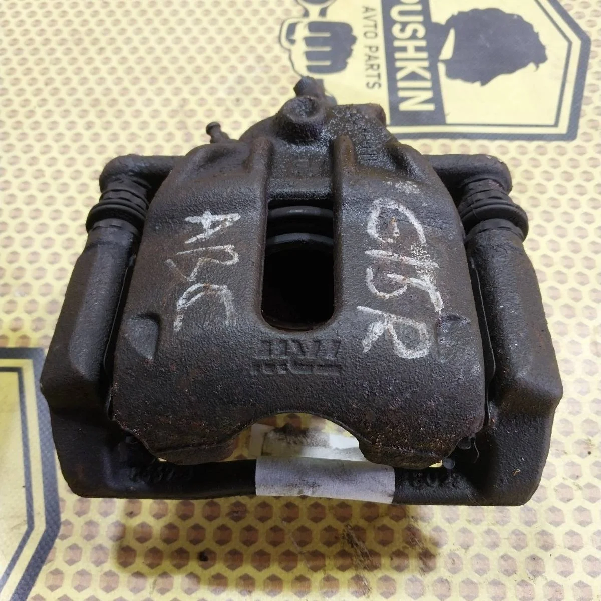 Суппорт Nissan Almera G15 2015 4100100Q0F G15 K4M, передний правый