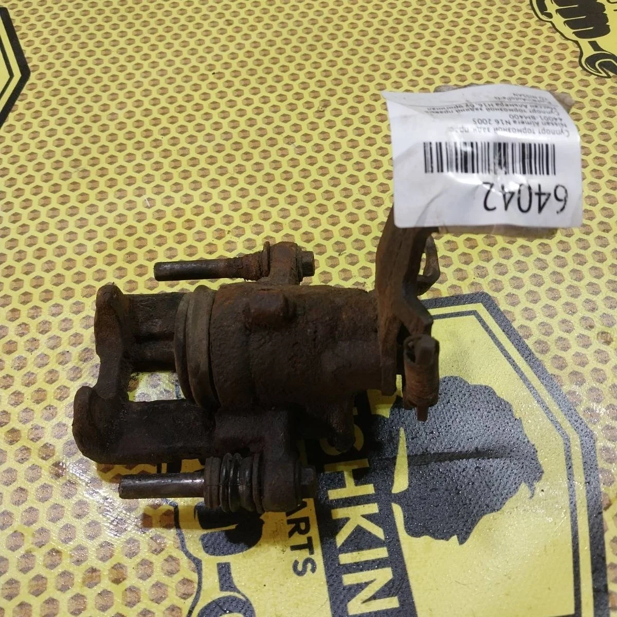 Суппорт Nissan Almera 2005 44001BM400 N16, задний правый