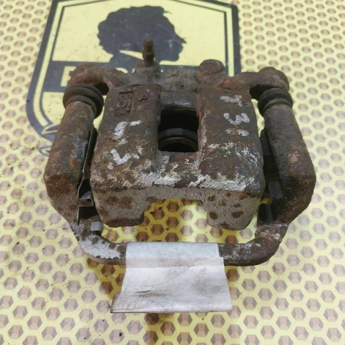 Суппорт Nissan Xtrail 2009 44011JG00A T31, задний левый