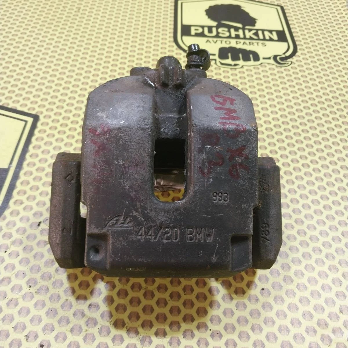 Суппорт BMW X6 2011 34216776787 E71 N57S, задний левый