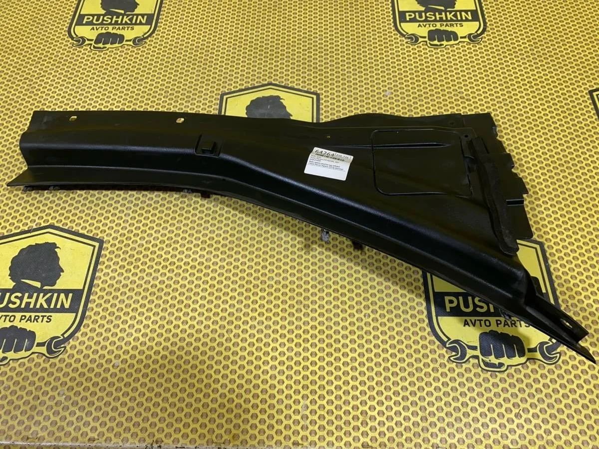 Жабо Nissan Murano 2007 66862CA000 Z50 VQ35DE, правое