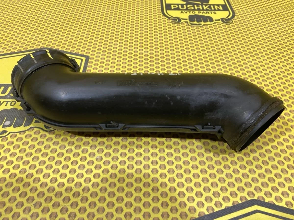 Патрубок резонатора воздушного фильтра Nissan X-Trail 2008 16578JG30A T31 QR25DE