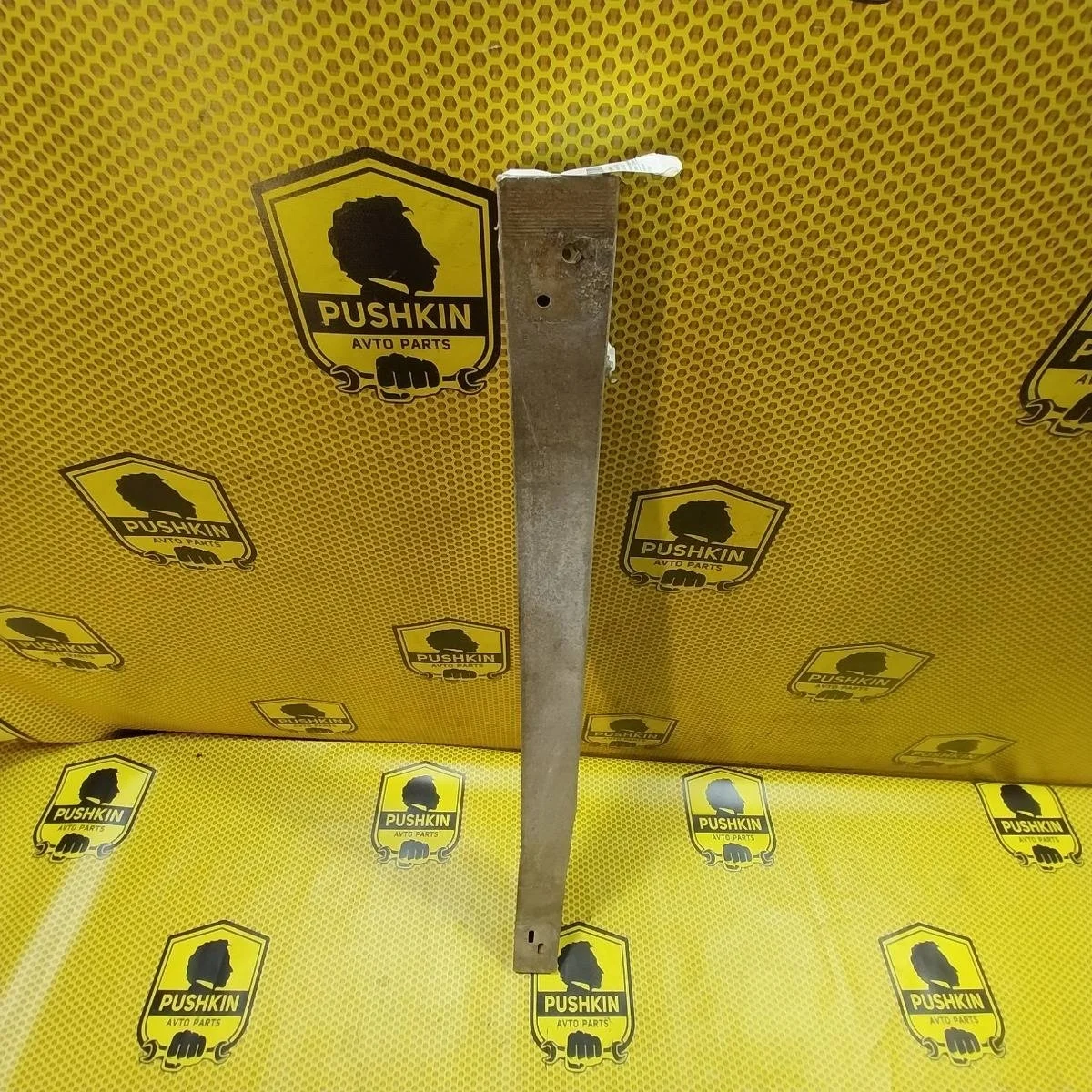 Усилитель бампера Nissan Primera 2004 62030AU300 P12, передний