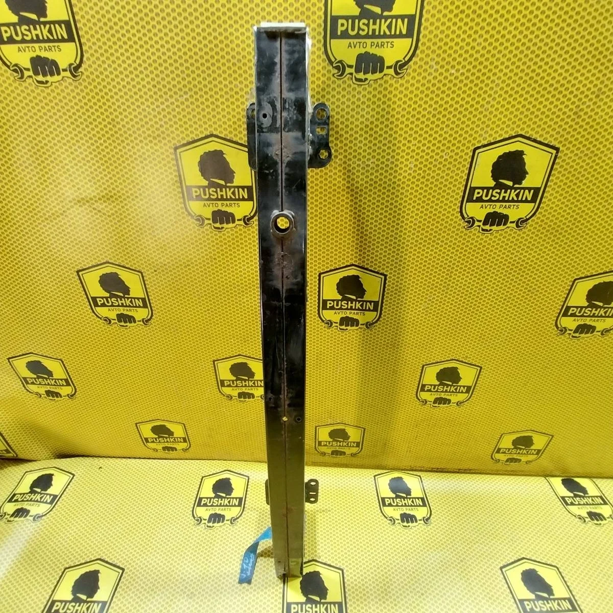 Усилитель бампера Nissan Qashqai 2009 62660JD00A J10, передний