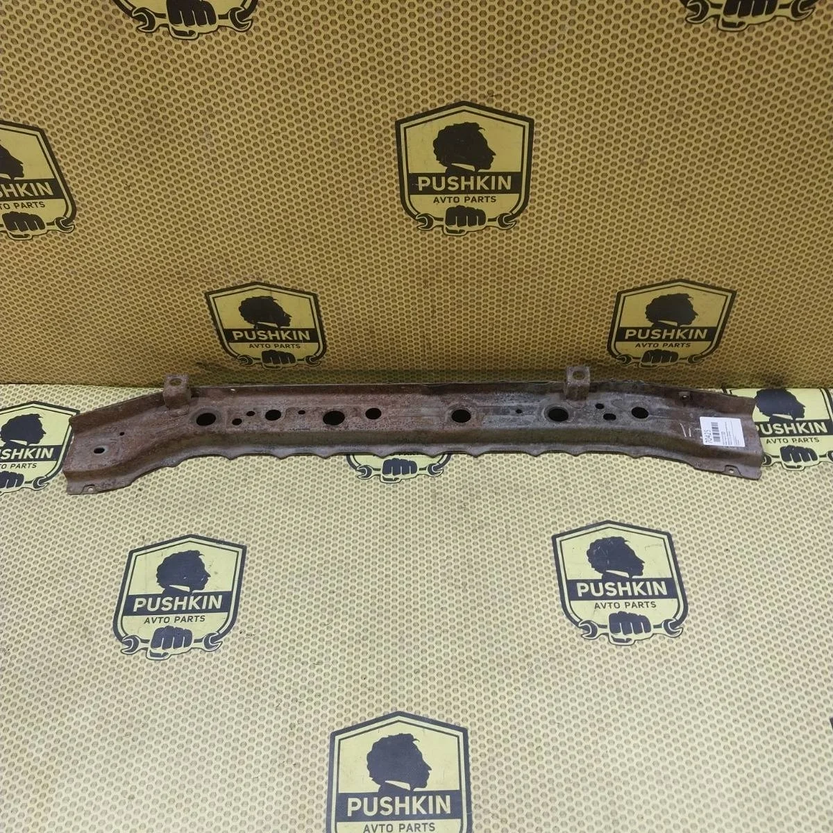 Часть тв панели Nissan Tiida 2008 62530EL030 C11, передний