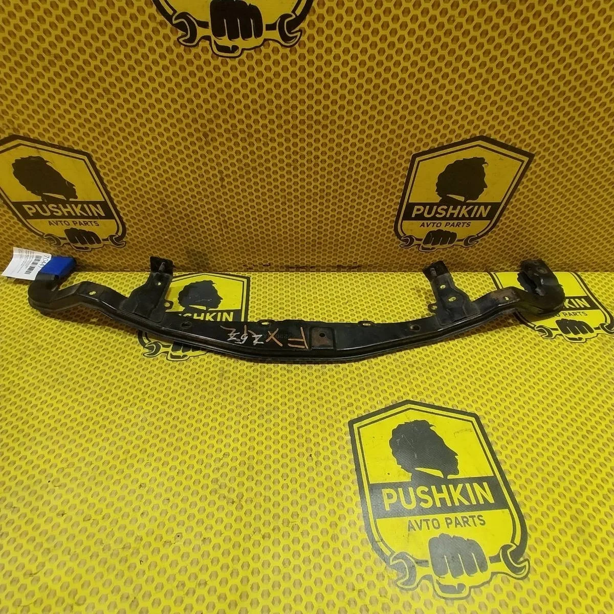 Кронштейн ретайнера фары Nissan Murano 2009 622901AA0A Z51