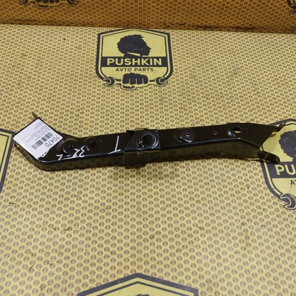 Часть тв панели Nissan Xtrail 2018 62513JG00A T32, передний левый