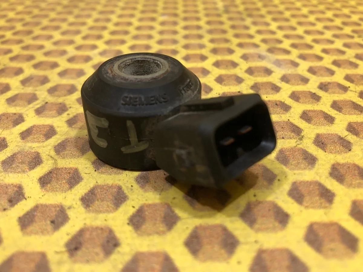 Датчик детонации Nissan X-TRAIL 2008 22060JK20A T31 MR20DE