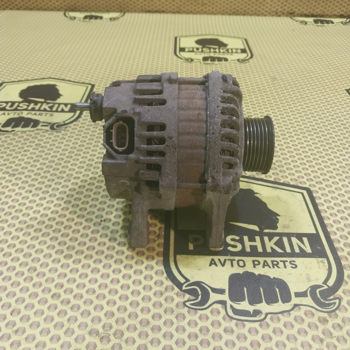 Генератор Nissan Tiida 2009 23100EM01A С11 HR