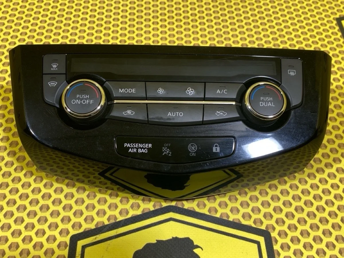 Блок климата Nissan Qashqai 2017 275004BR0A J11 MR20DD