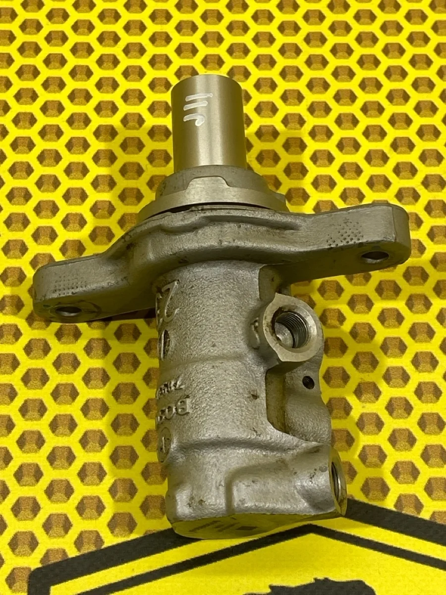 Главный тормозной цилиндр Nissan Qashqai 2017 460104EH1A J11 MR20DD