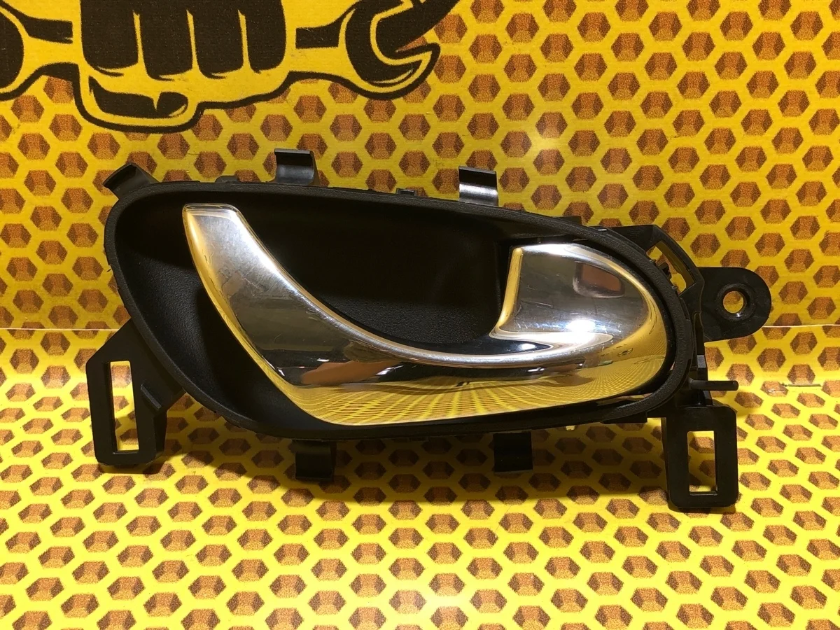 Ручка двери внутренняя Nissan Qashqai 2017 806714EA1A J11 MR20DD, задняя правая