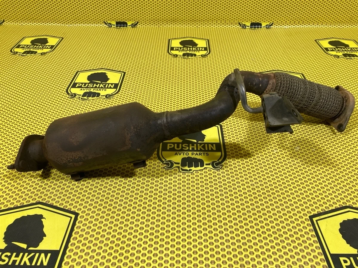 Труба глушителя Nissan Qashqai 2017 200A04CM0A J11 MR20DD, передняя