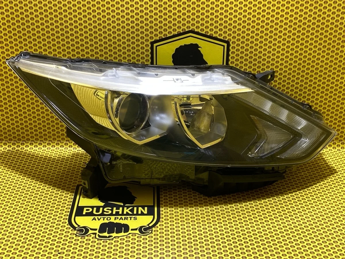 Фара Nissan Qashqai 2017 260104EH1A J11 MR20DD, правая